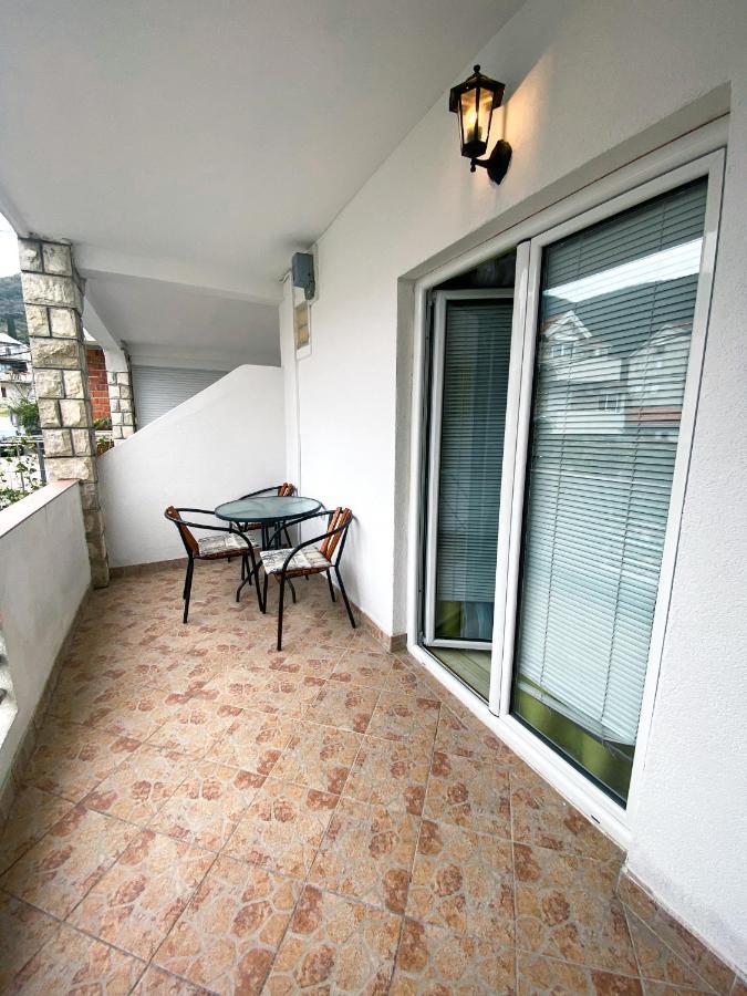 Apartments Marijana Тиват Экстерьер фото