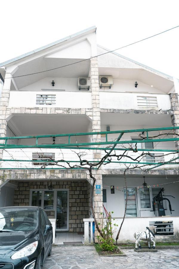 Apartments Marijana Тиват Экстерьер фото
