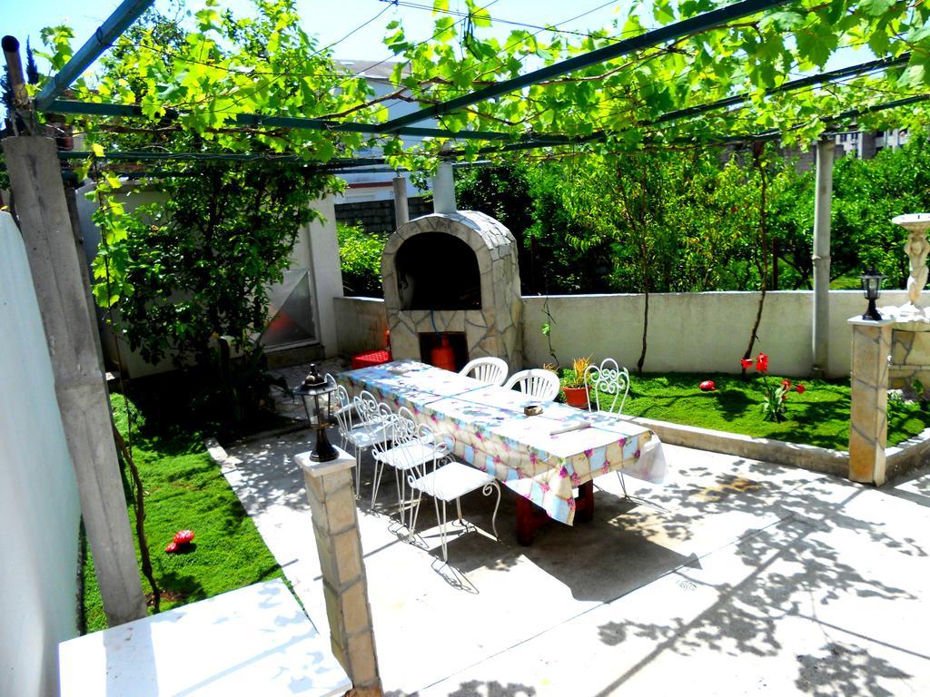 Apartments Marijana Тиват Экстерьер фото