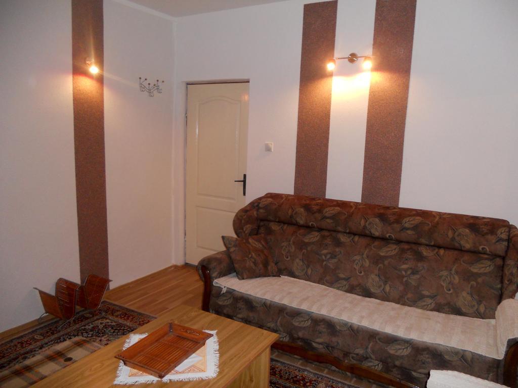Apartments Marijana Тиват Экстерьер фото